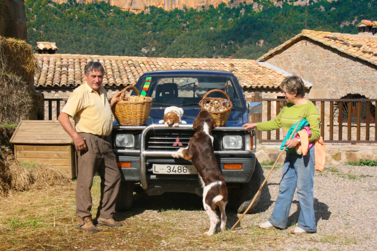 L'entorn · En Pere, la Loreto i els gossets